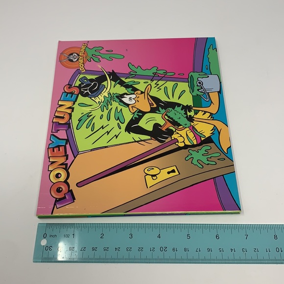 3 coloring books by Looney Tunes WB used - Picture 11 of 13